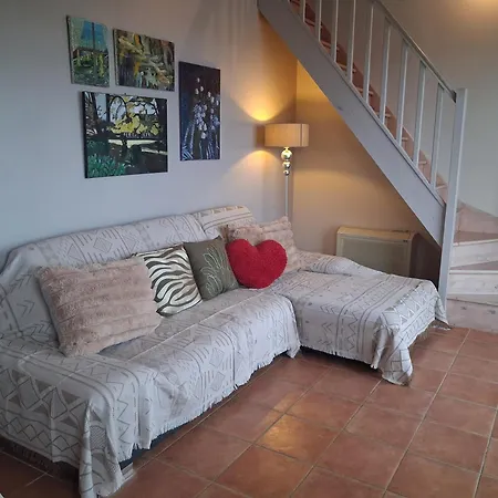 Holiday home Piscine Et Vue Imprenable *